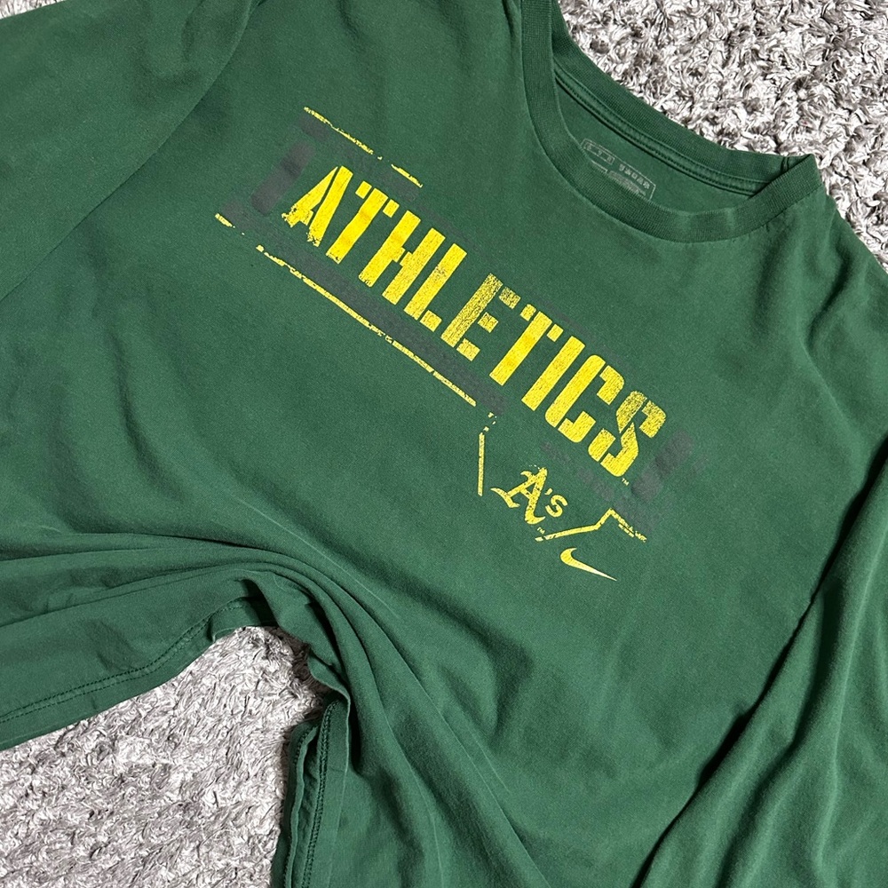 Late 2000s Nike Oakland A’s Long Sleeve Shirt